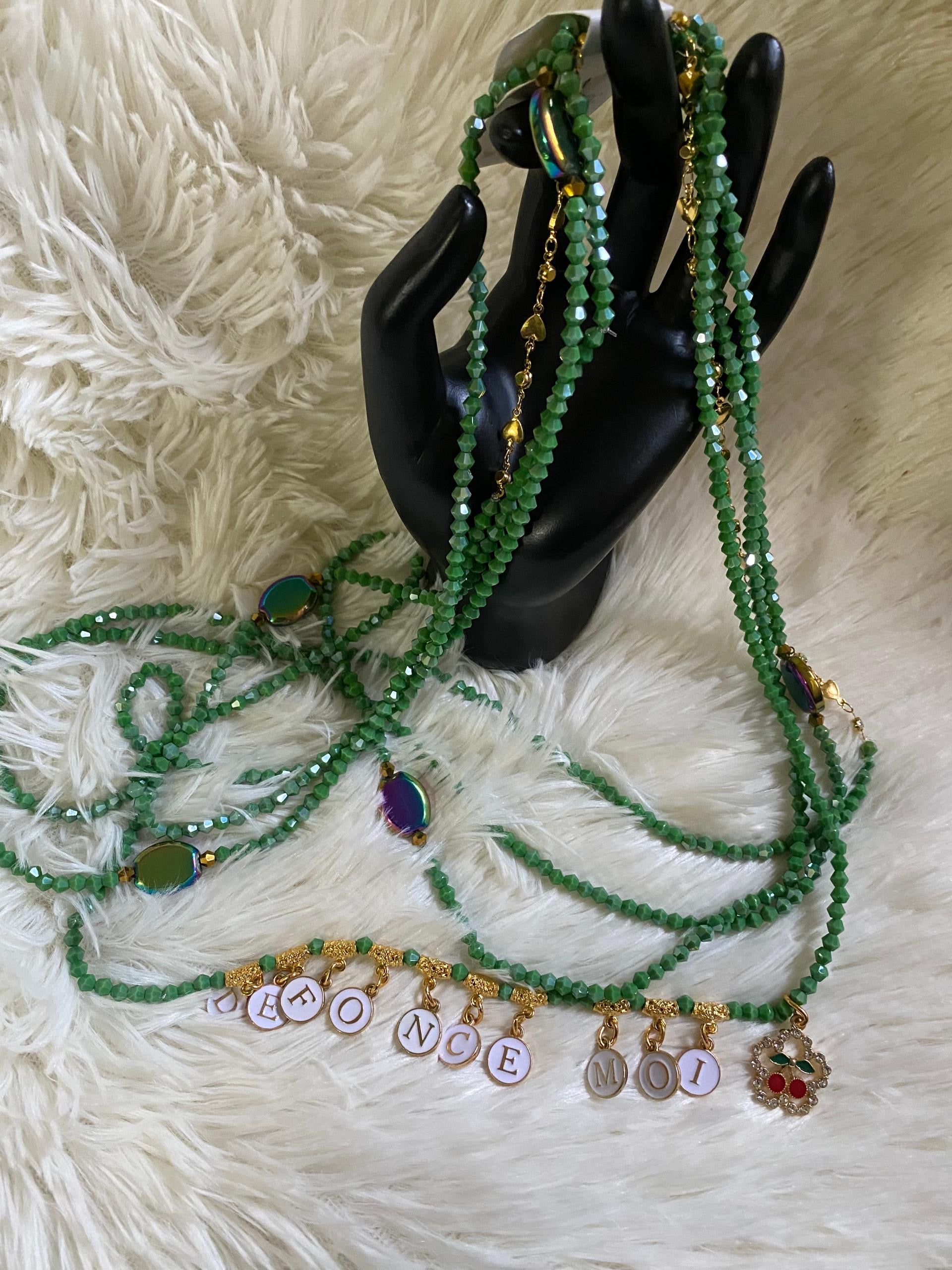 Baya africain (trois par couleur)